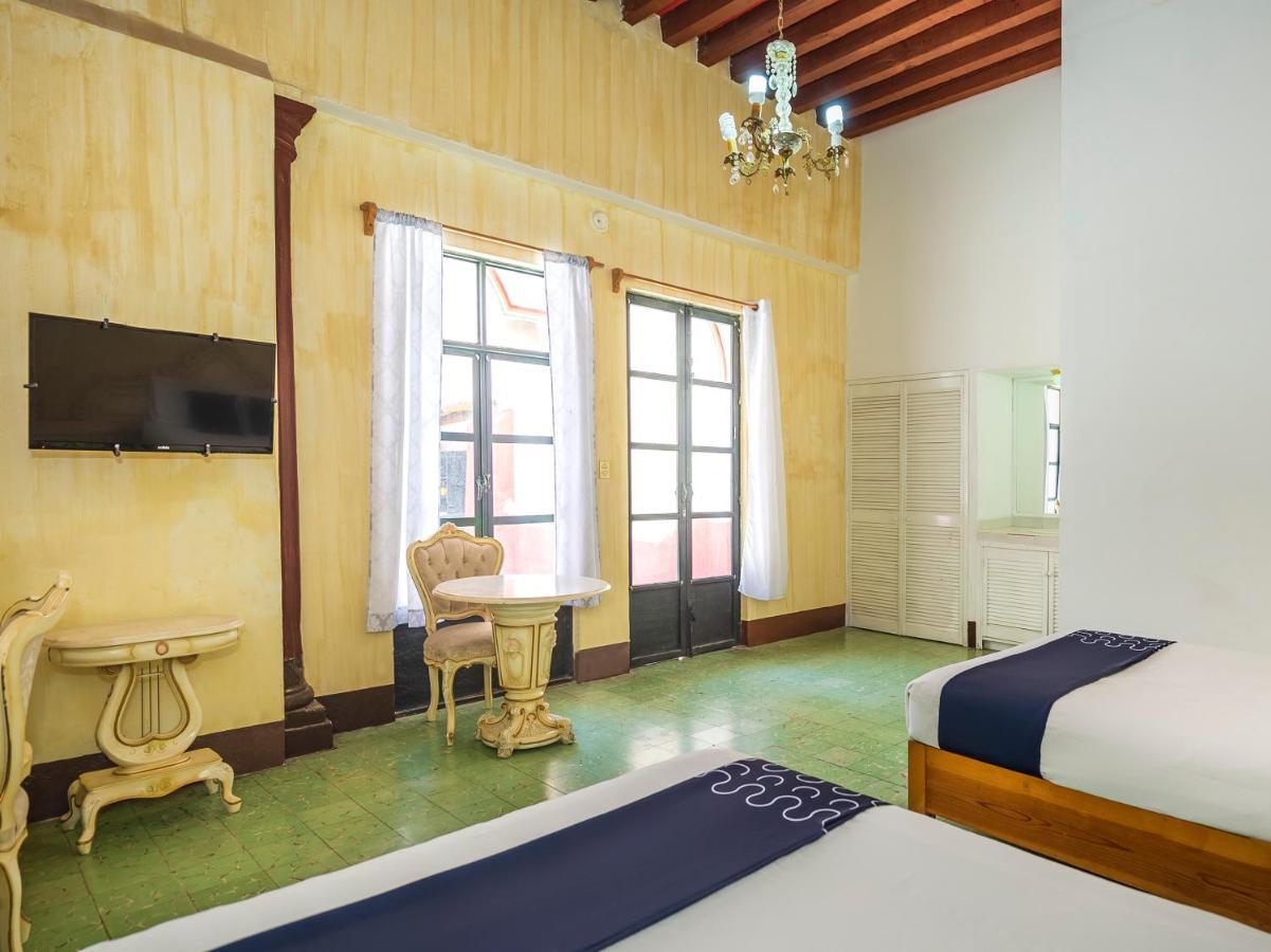 Hotel Meson Del Obispado Querétaro Exteriör bild